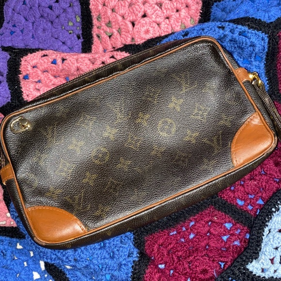 🛑SOLD🛑🎉HOST PICK🎉Beautiful Authentic (SL0942) Louis Vuitton Marley Dragonne - Picture 4 of 16